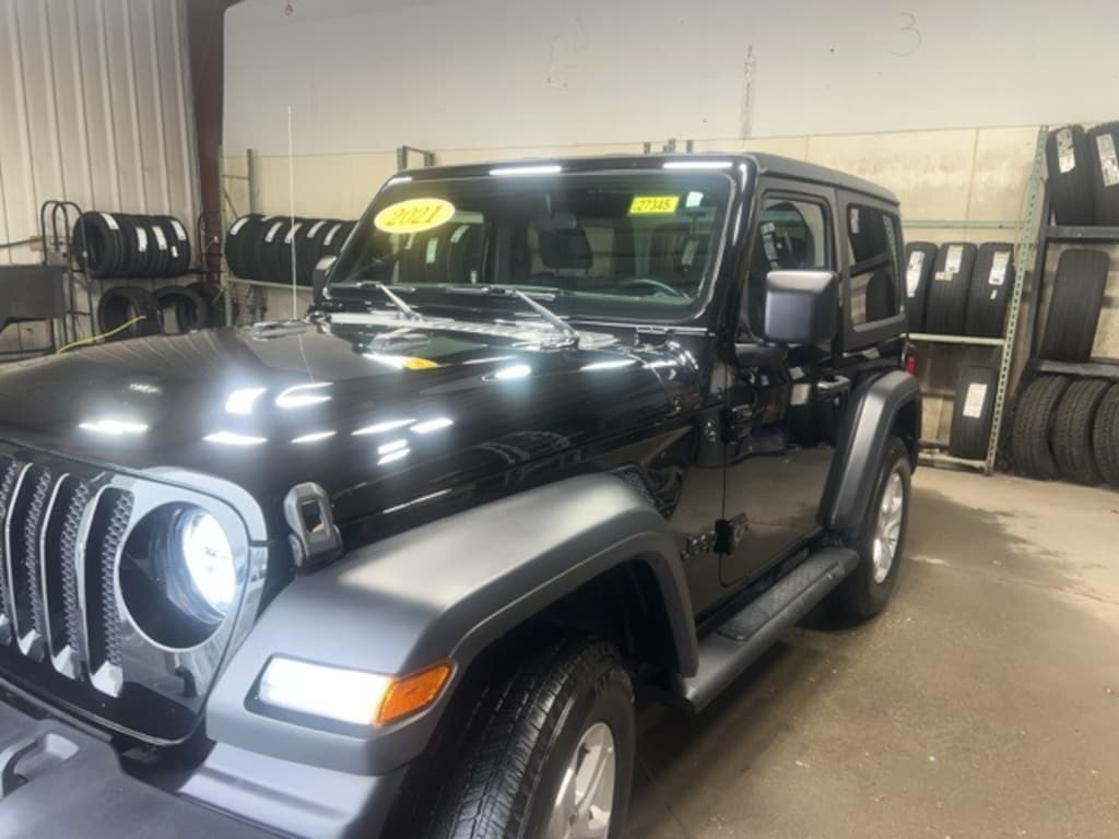 Used 2021 Jeep Wrangler Sport SUV