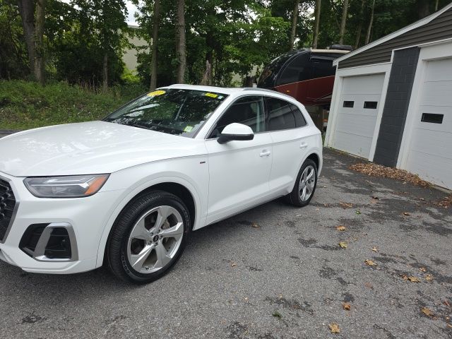 Used 2022 Audi Q5 Premium Plus with VIN WA1EAAFY5N2084196 for sale in Poughkeepsie, NY