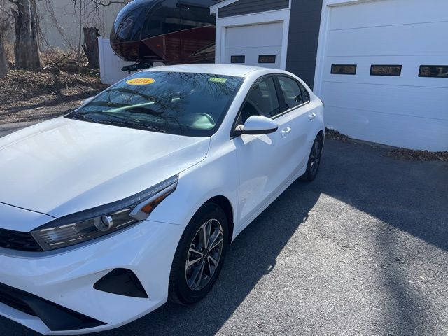 Used 2024 Kia Forte LXS with VIN 3KPF24AD9RE760784 for sale in Poughkeepsie, NY