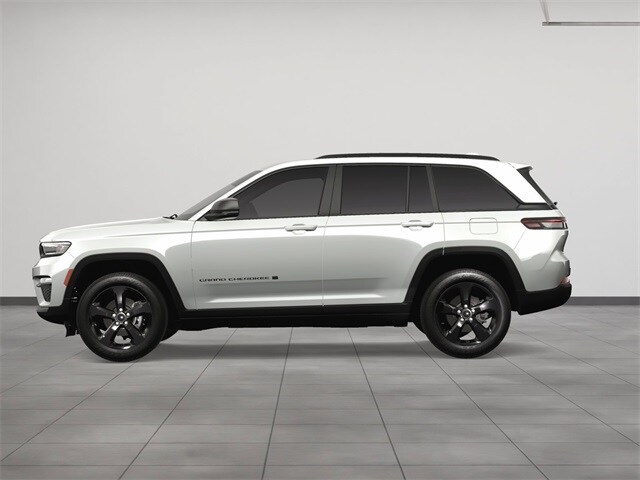 2025 Jeep Grand Cherokee Limited photo 3