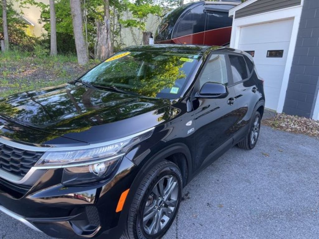 Certified 2023 Kia Seltos LX SUV
