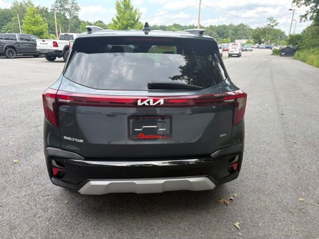 Used 2024 Kia Seltos S SUV