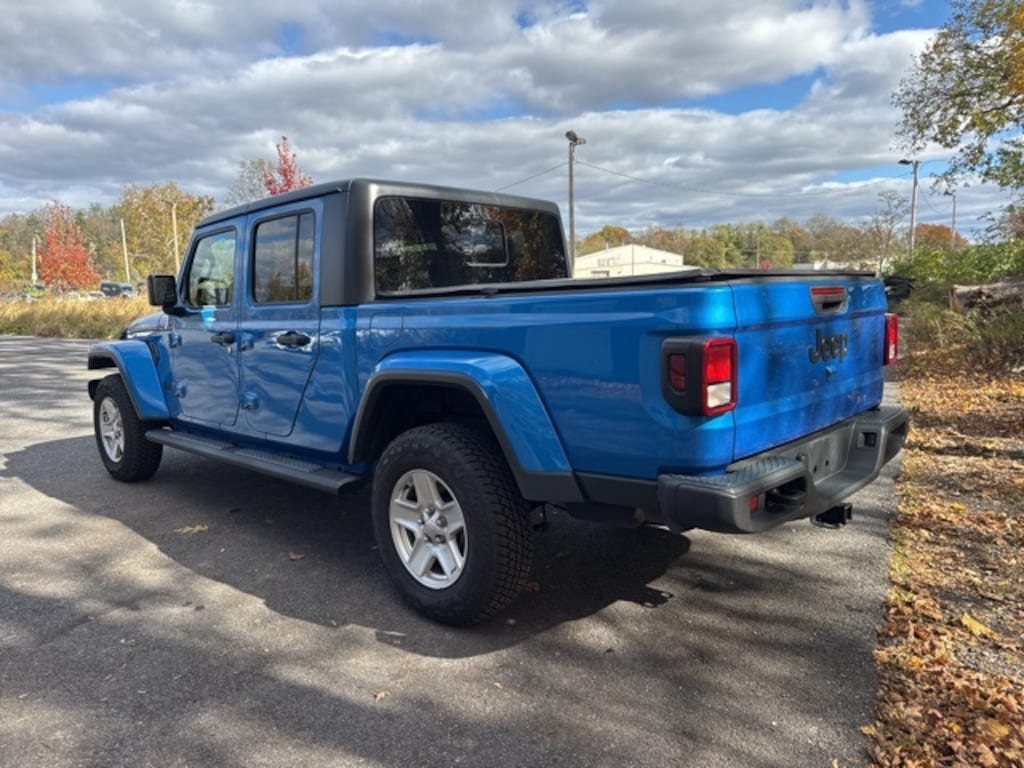 Certified 2020 Jeep Gladiator Sport Truck Crew Cab