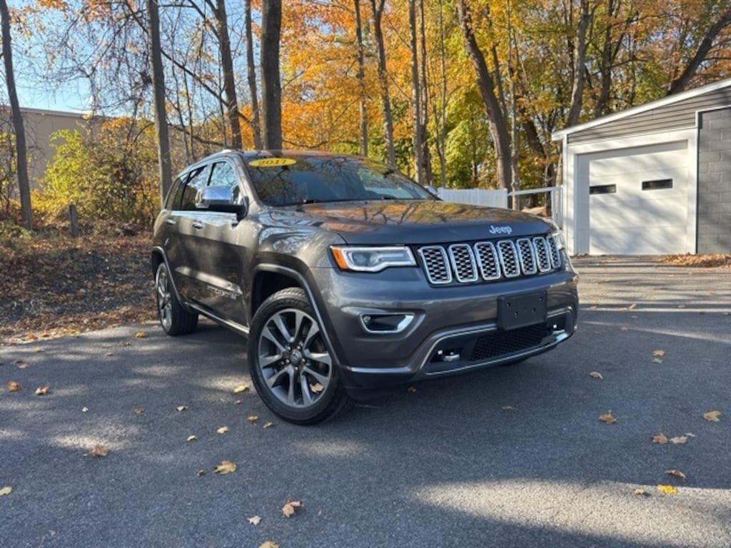 Used 2017 Jeep Grand Cherokee Overland 4x4 SUV
