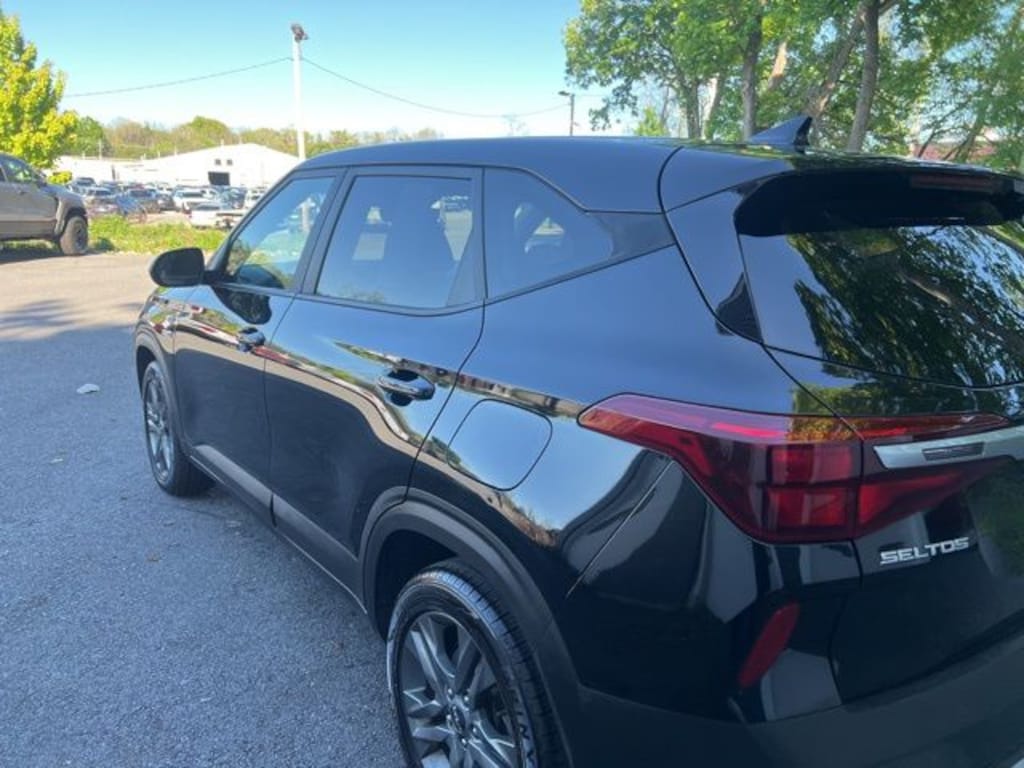 Certified 2023 Kia Seltos LX SUV