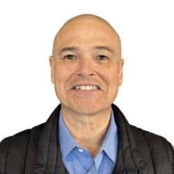 Staff member Chris Frissora from ID_7a90efbca40b