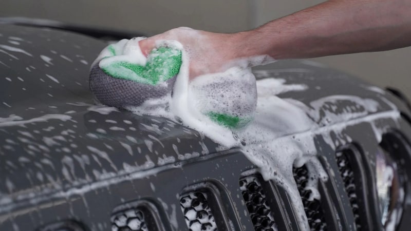 the-dos-and-donts-of-washing-off-your-jeep-450516%20(1).jpg