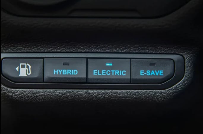 Jeep Wrangler 4xe Overview Powertrain Specs Off-Road Equipment Safety Features.png