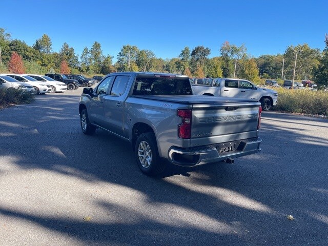 2023 Chevrolet Silverado 1500 LT photo 4
