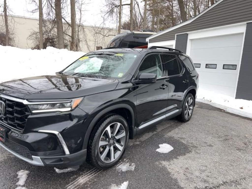 Used 2023 Honda Pilot Touring SUV