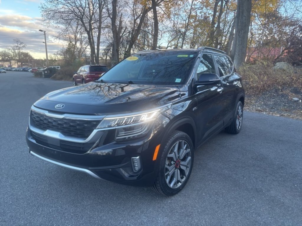 Used 2021 Kia Seltos SX SUV