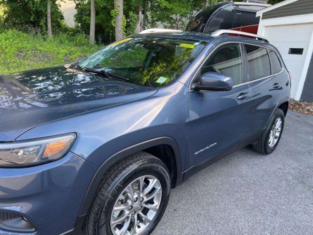 Used 2021 Jeep Cherokee Latitude Plus SUV