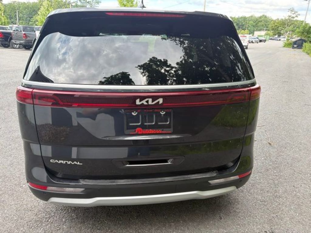 Certified 2024 Kia Carnival EX MPV