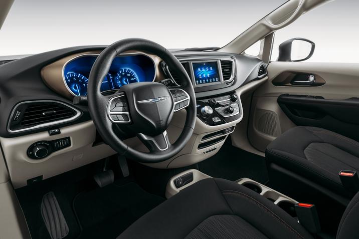 2020 Chrysler Voyager Beacon NY