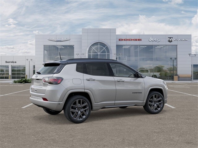 2025 Jeep Compass Limited photo 4