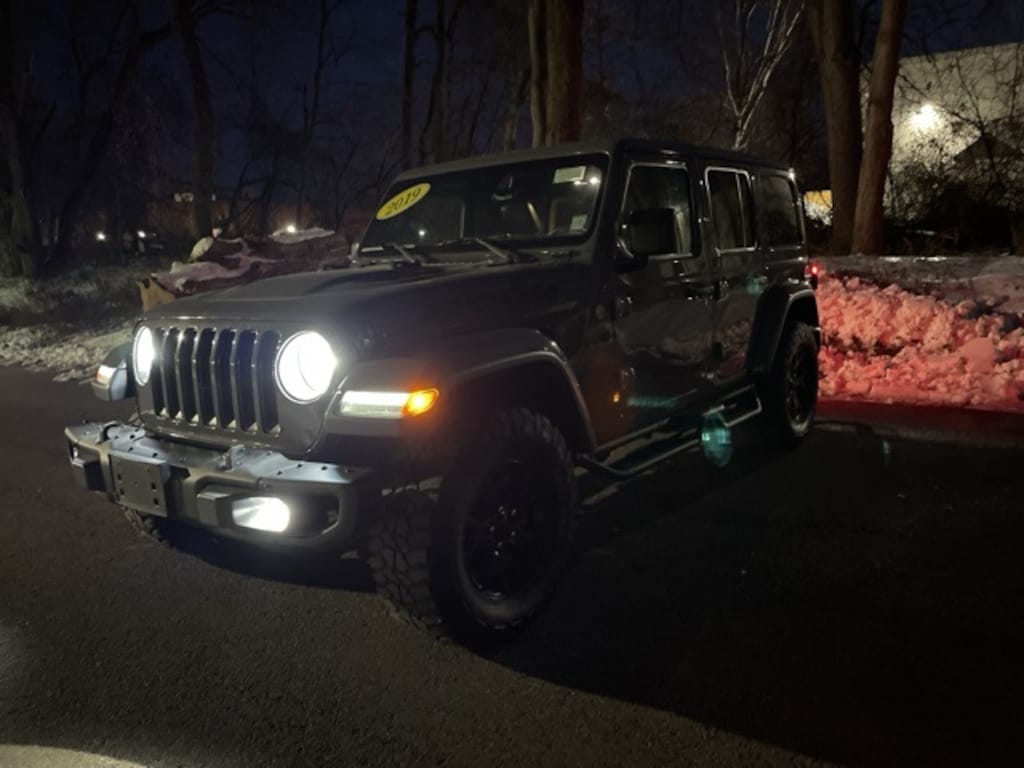 Used 2019 Jeep Wrangler Unlimited Sahara 4x4 SUV