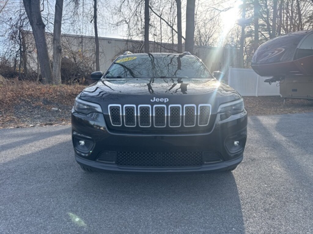 Used 2019 Jeep Cherokee Latitude Plus 4x4 SUV