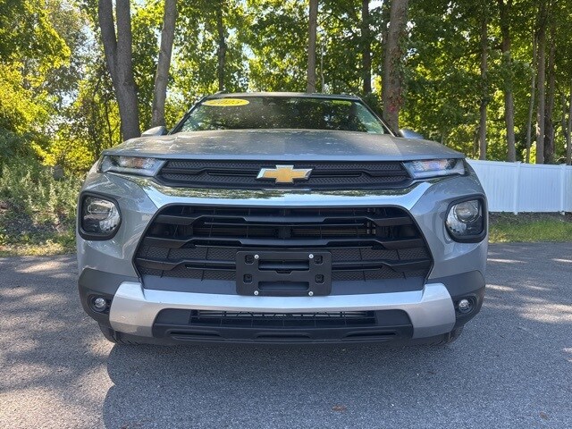 2023 Chevrolet Trailblazer LT photo 2