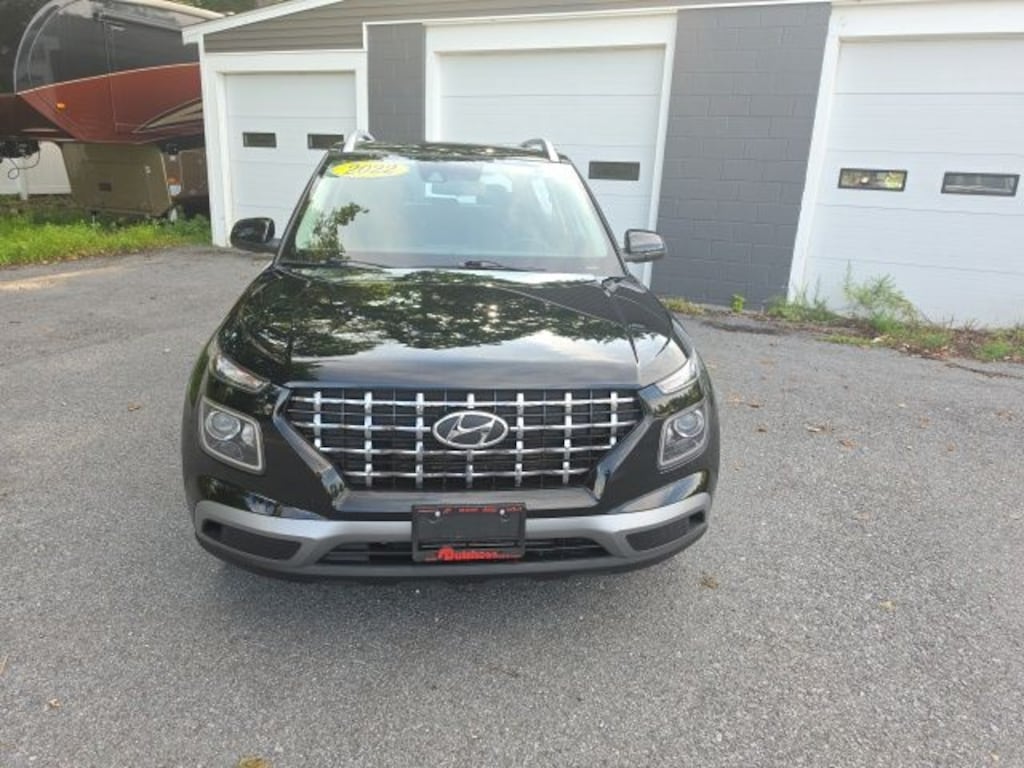 Used 2022 Hyundai Venue SEL SUV