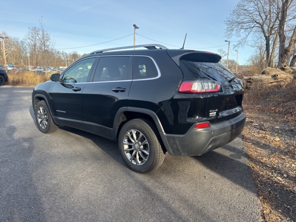 Used 2019 Jeep Cherokee Latitude Plus 4x4 SUV