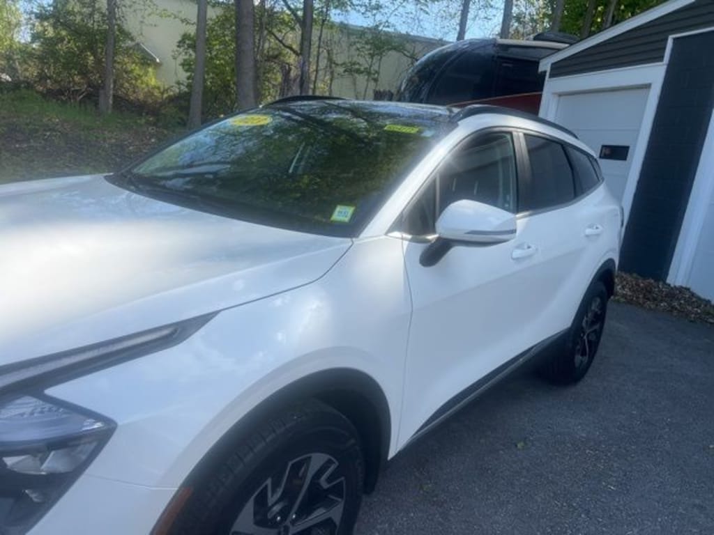 Used 2023 Kia Sportage Hybrid EX SUV