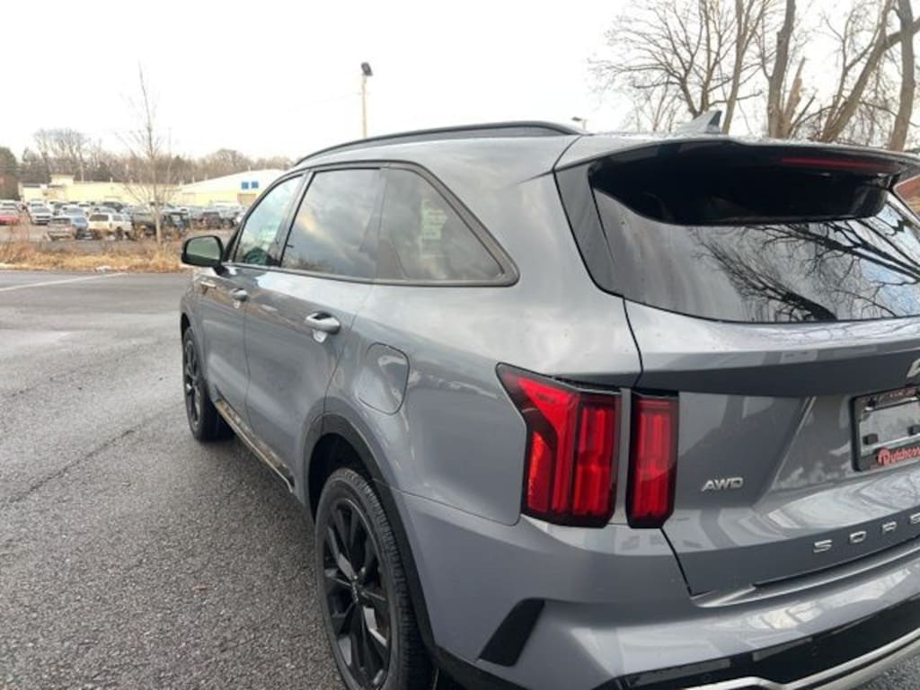 Used 2022 Kia Sorento SX SUV