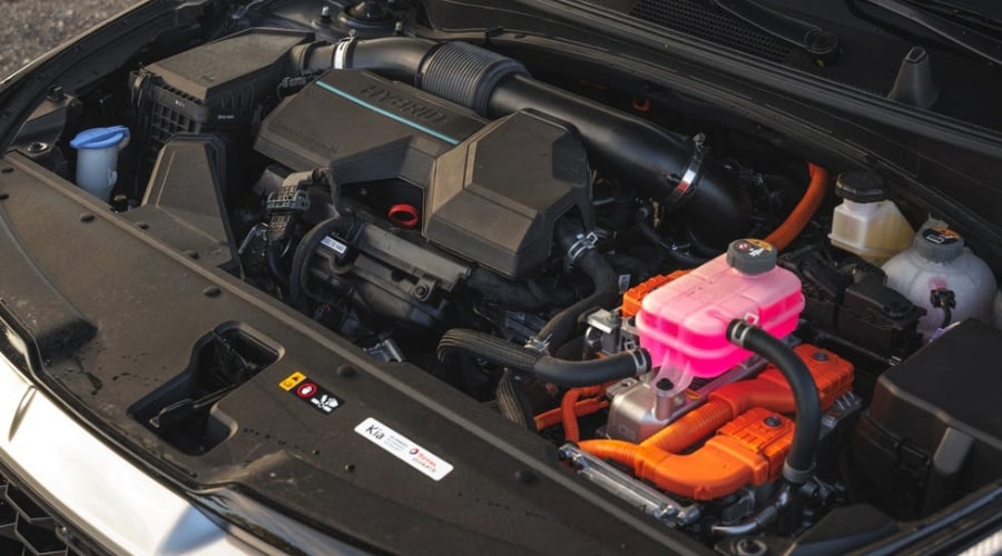 2025 Kia Sportage 2.5-liter four-cylinder engine 