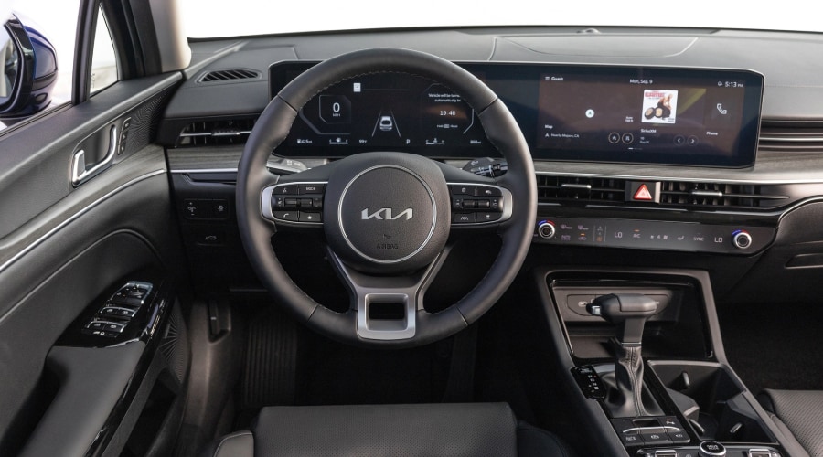 2026 KIA K5 Infotainment System