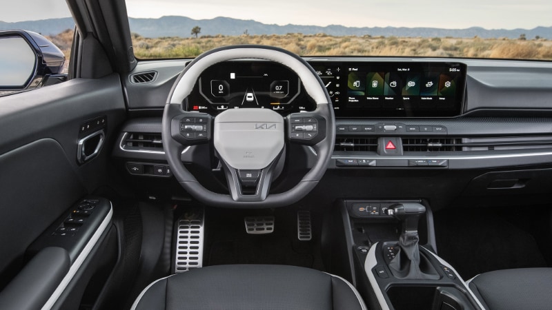 2025%20Kia%20K4%202.jpg