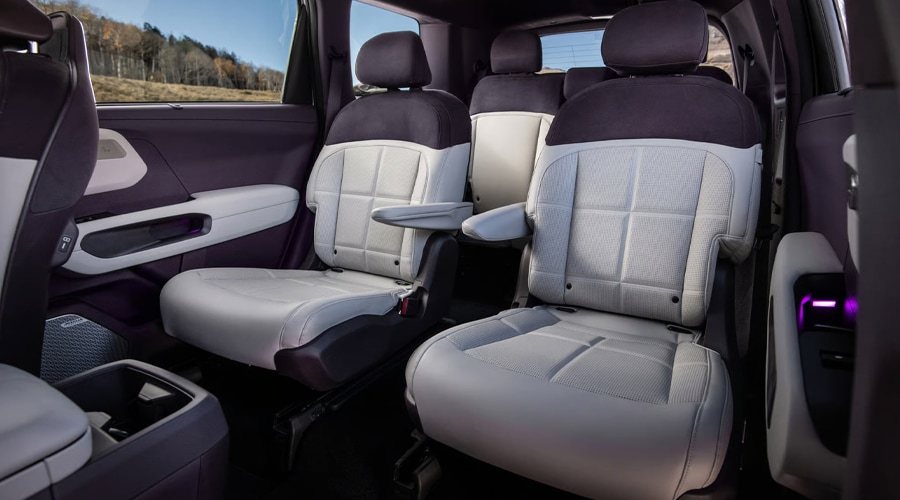 DKia-900x500-27-Telluride-rear-seats.png