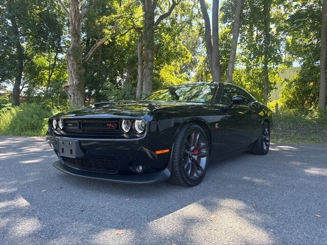 2022 Dodge Challenger R/T Scat Pack photo 3