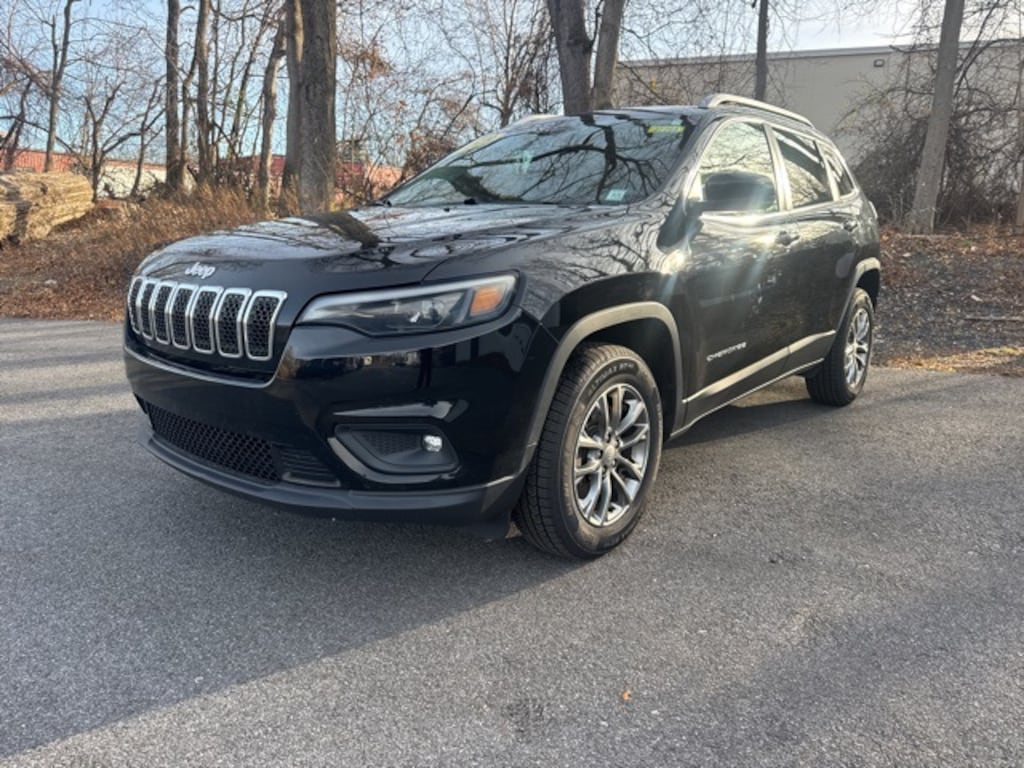 Used 2019 Jeep Cherokee Latitude Plus 4x4 SUV