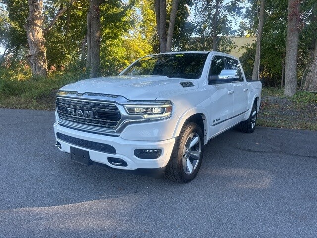 2022 Ram 1500 Limited photo 3