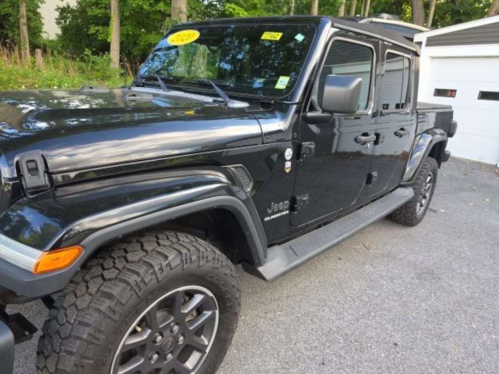 Used 2020 Jeep Gladiator Overland Truck Crew Cab