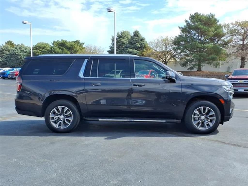 Used 2023 Chevrolet Suburban LT SUV