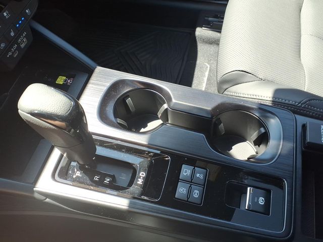 2026 Subaru Outback Touring - Photo 22
