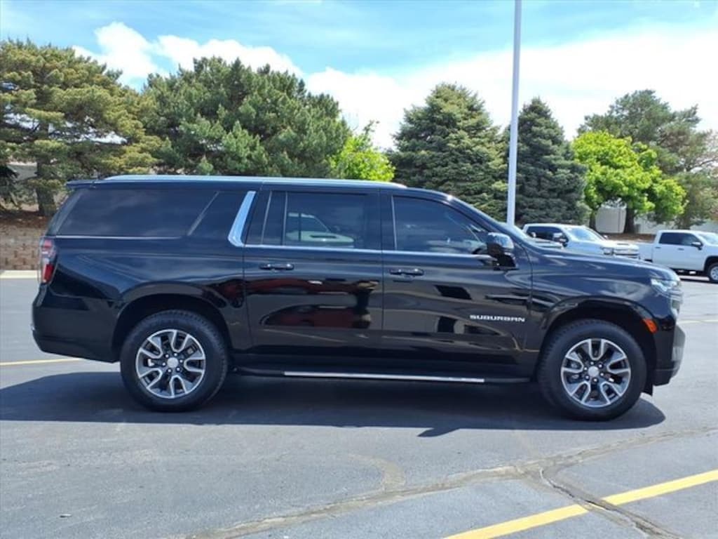 Used 2022 Chevrolet Suburban LT SUV