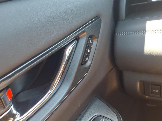 2026 Subaru Outback Touring - Photo 28