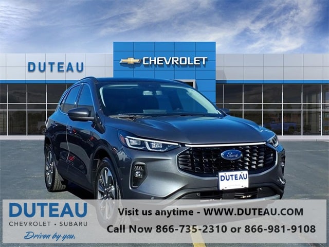 2024 Ford Escape Platinum's photo