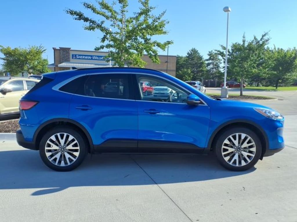 Used 2020 Ford Escape Hybrid Titanium SUV