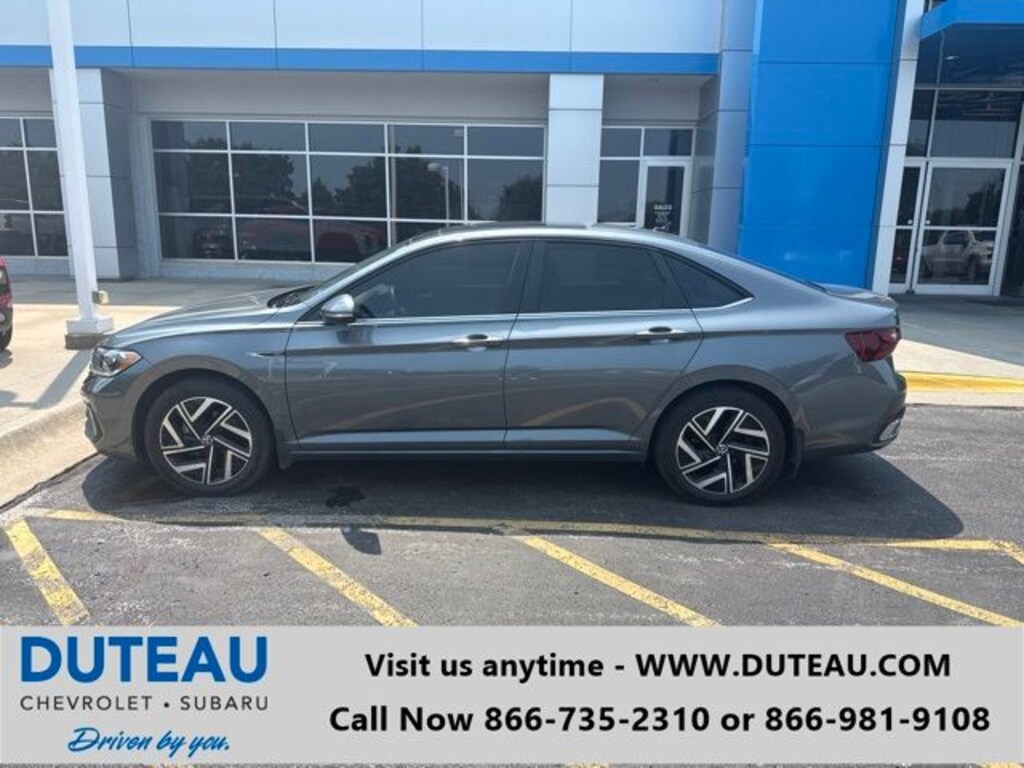 Used 2024 Volkswagen Jetta 1.5T SEL Sedan