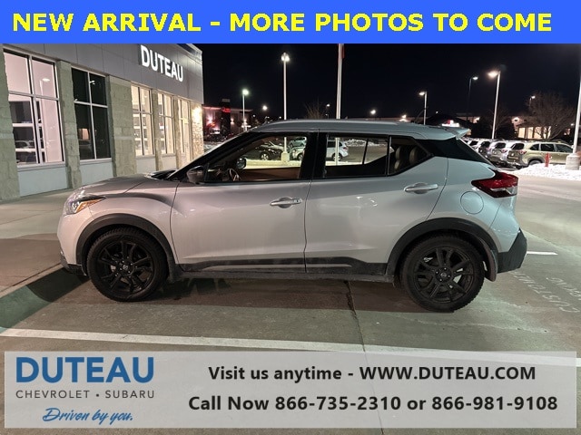 2020 Nissan Kicks SR's photo