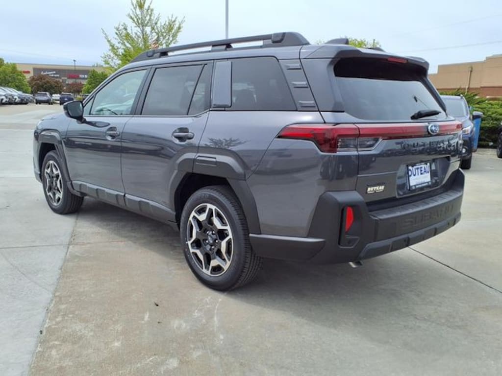 New 2026 Subaru Outback Touring SUV