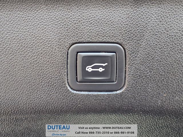 2023 GMC Yukon AT4 - Photo 8