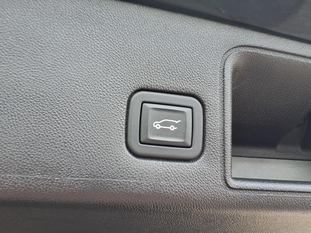2022 GMC Terrain SLT - Photo 9