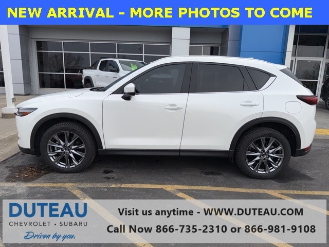 2019 Mazda CX-5 Signature's photo