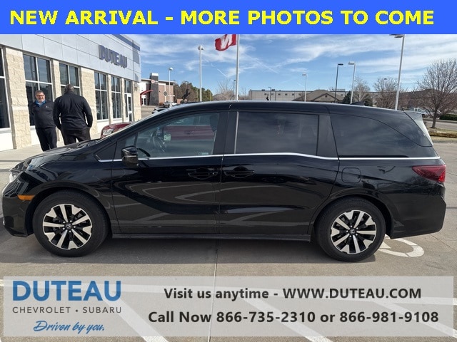 2025 Honda Odyssey EX-L's photo