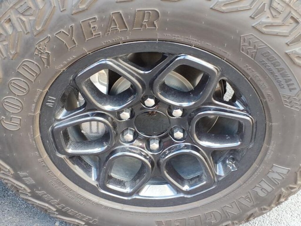 Used 2024 Chevrolet Silverado 1500 ZR2 Truck
