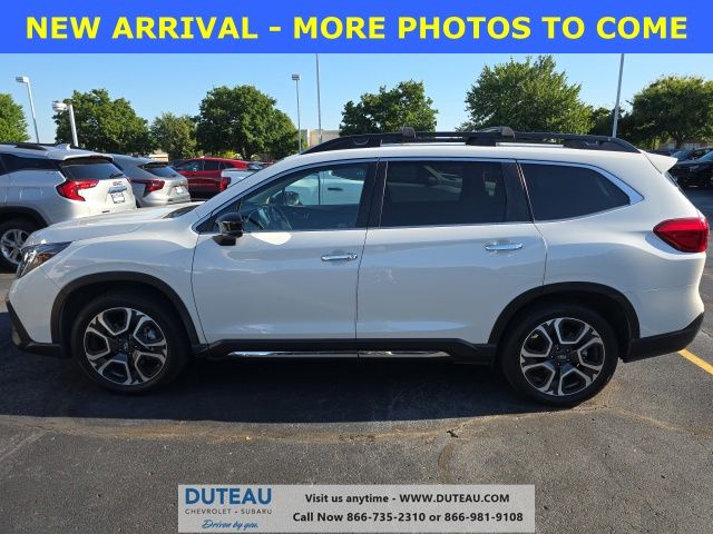 2024 Subaru Ascent Touring's photo