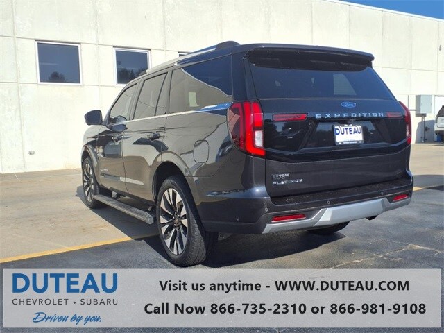 2025 Ford Expedition Platinum photo 3